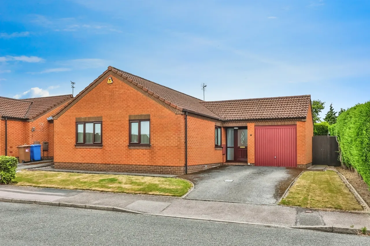 3 bed house for sale, Derbyshire Avenue, West Hallam, DE7