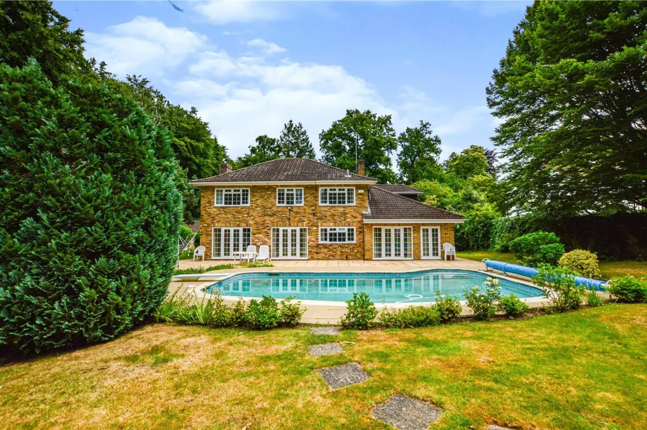 Old Avenue, West Byfleet, Surrey, KT14, photo 28