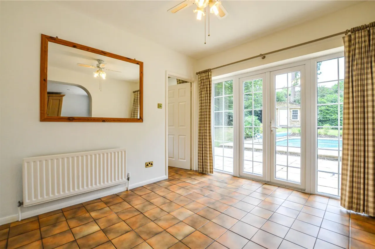 Old Avenue, West Byfleet, Surrey, KT14, photo 9