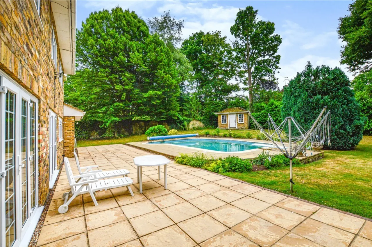 Old Avenue, West Byfleet, Surrey, KT14, photo 26