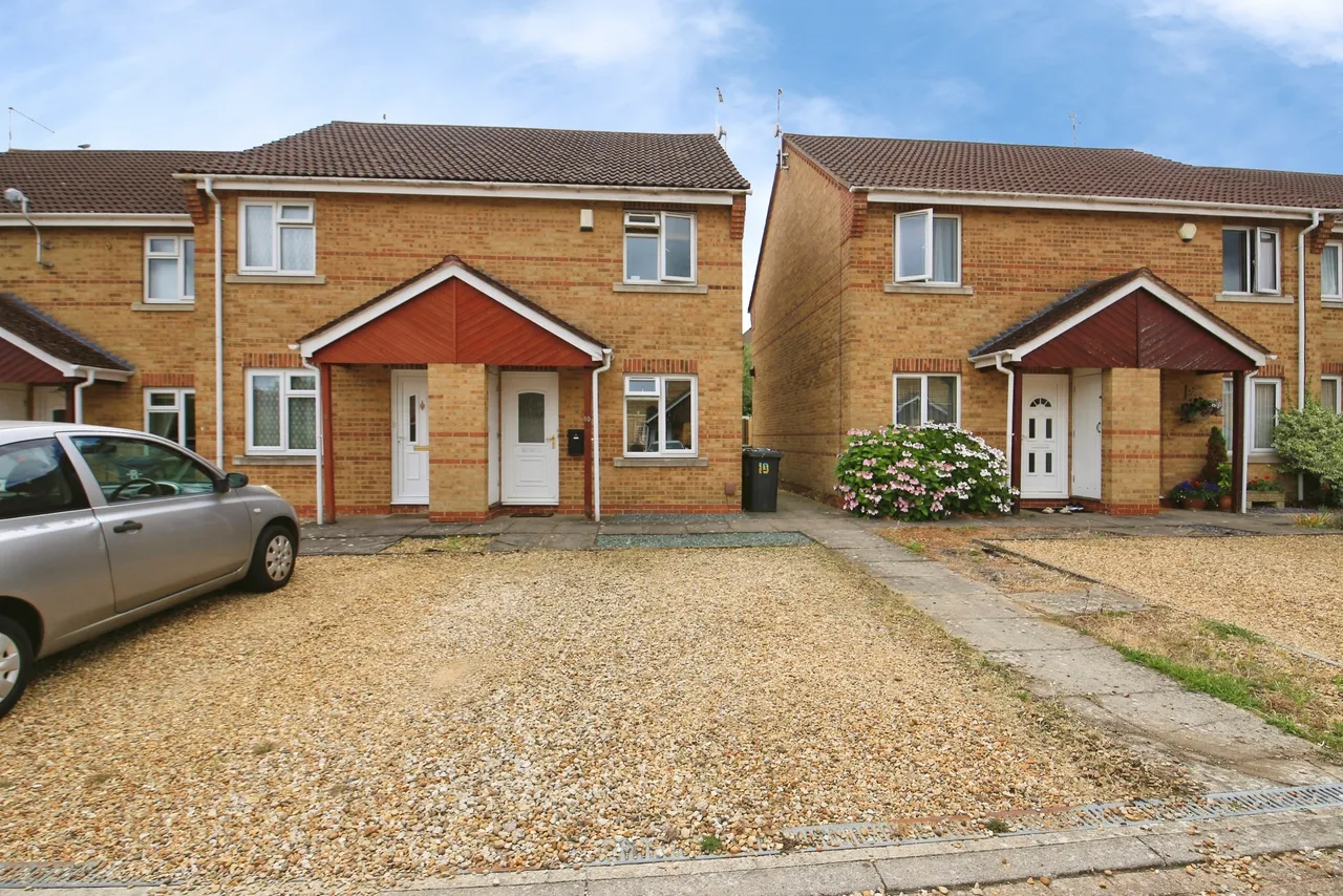 2 bed house for sale, Otterbrook, Peterborough, PE2