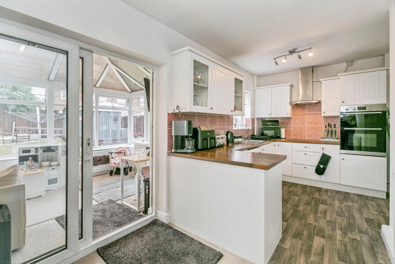 Handsworth Road, Wakefield, WF2, photo 5