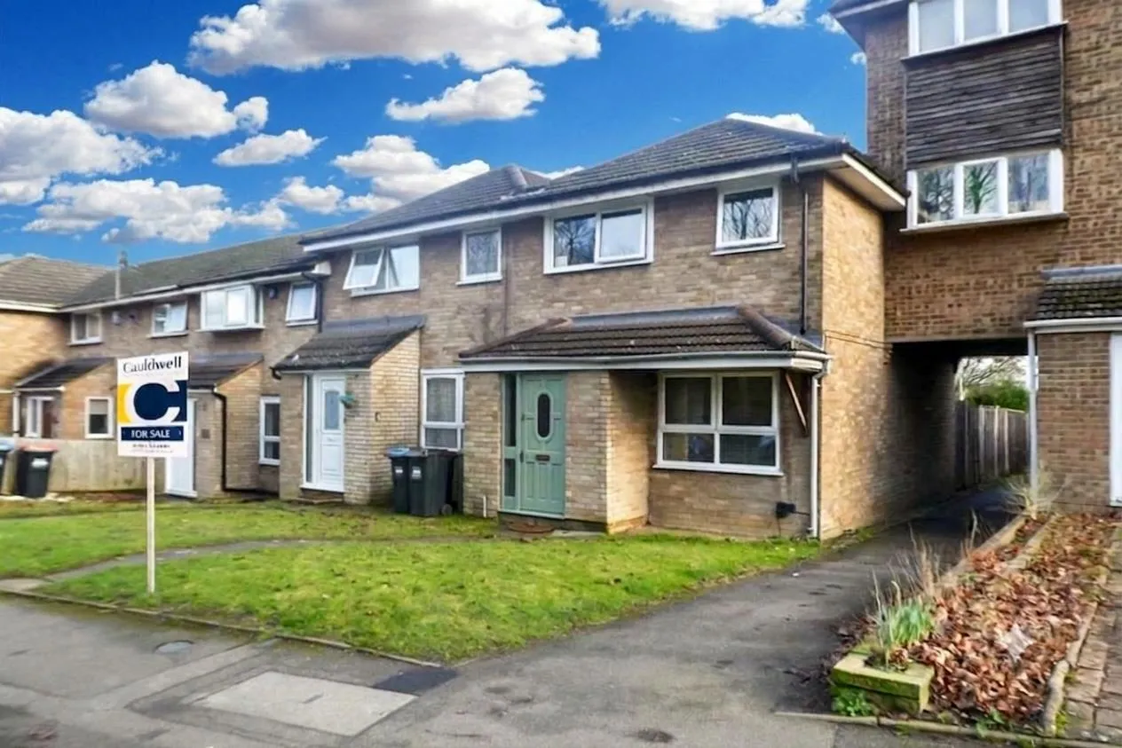 3 bed property for sale, Whaddon Way, Bletchley