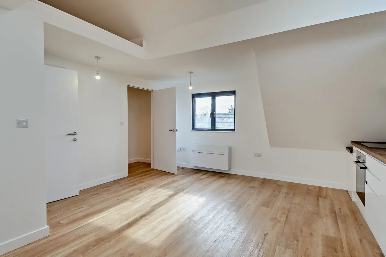 Elizabeth Way, Cambridge, Cambridgeshire, CB4 1EE, photo 5