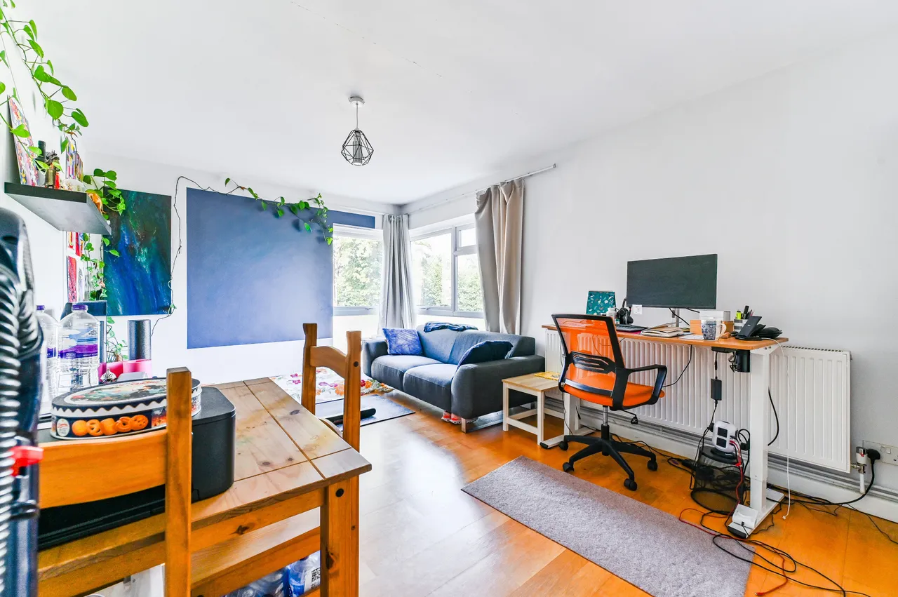 5 Moray Court, 31 Warham Road, South Croydon, photo 2