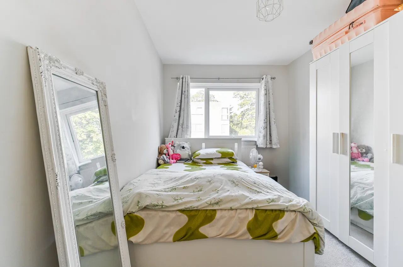 5 Moray Court, 31 Warham Road, South Croydon, photo 11