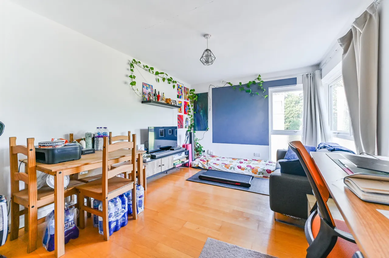 5 Moray Court, 31 Warham Road, South Croydon, photo 4