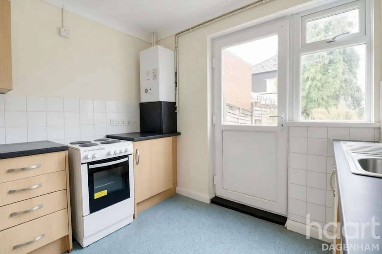 Alibon Road, Dagenham, RM10, photo 5