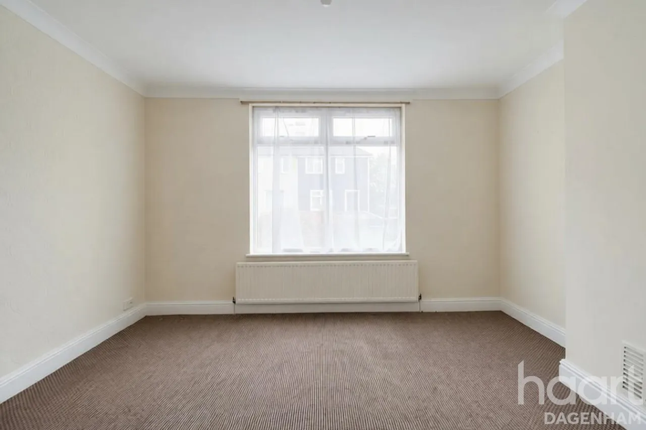 Alibon Road, Dagenham, RM10, photo 4