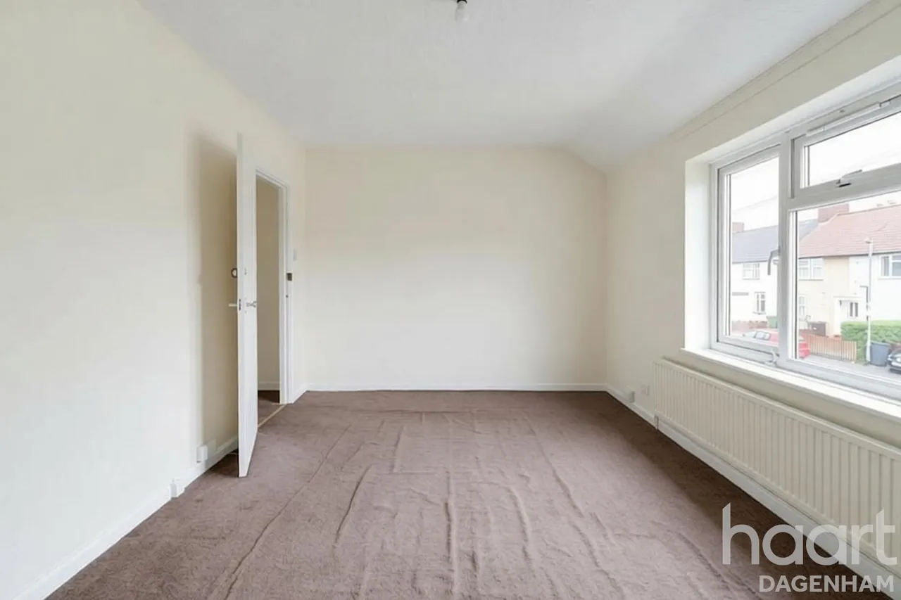 Alibon Road, Dagenham, RM10, photo 9