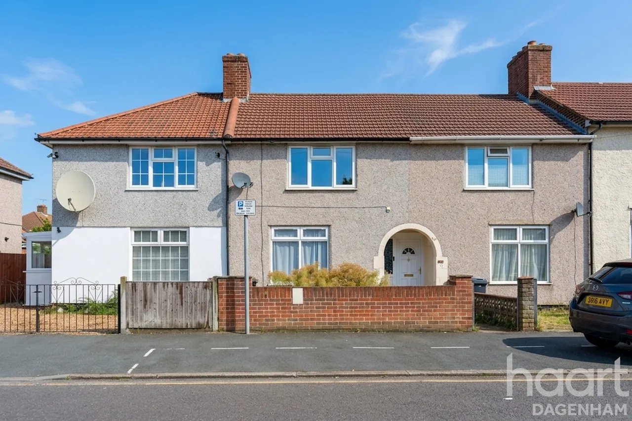 2 bed house for sale, Alibon Road, Dagenham, RM10