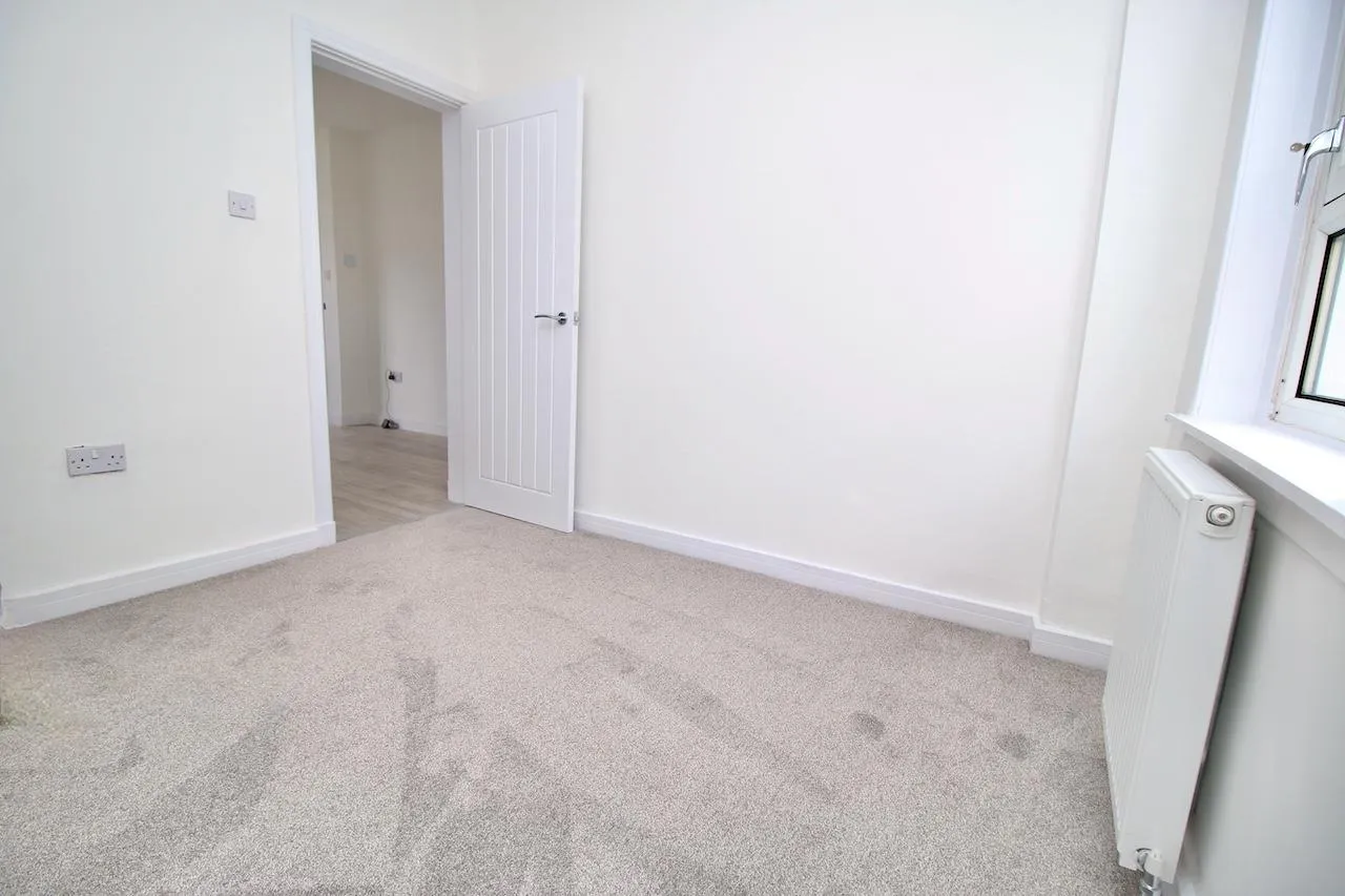 Pinkerton Avenue, Rutherglen, G73 1HS, photo 16