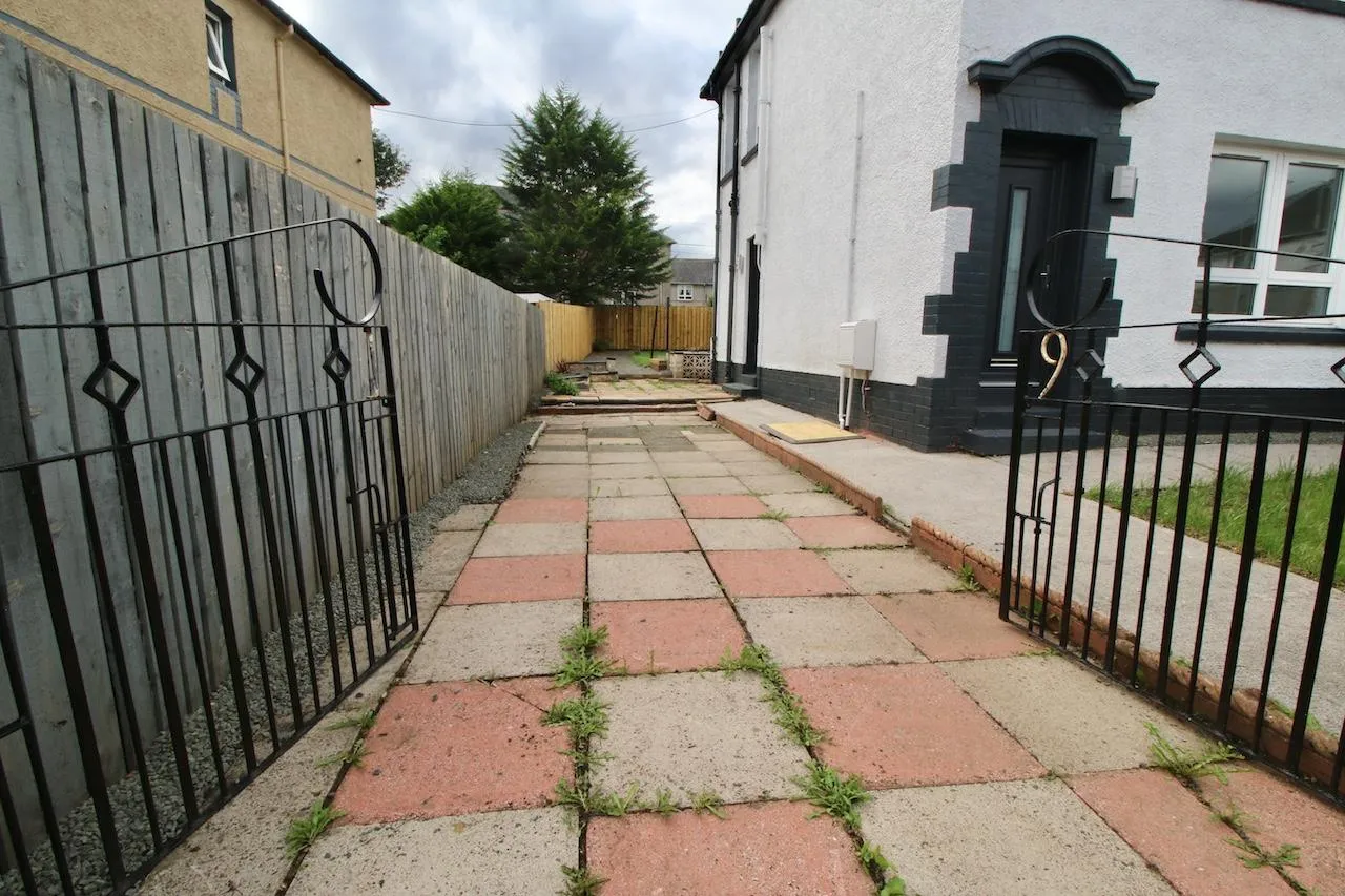 Pinkerton Avenue, Rutherglen, G73 1HS, photo 3