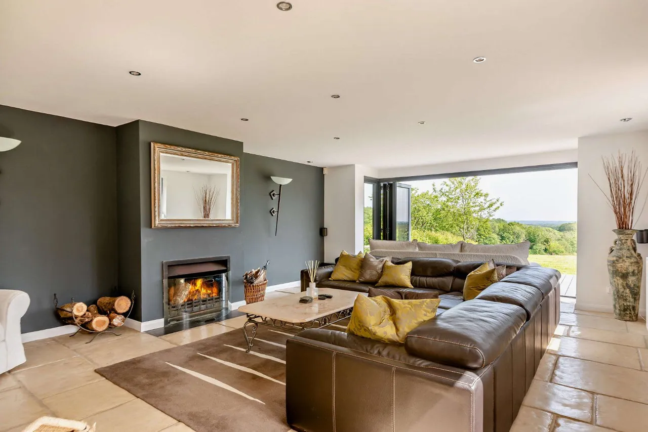 Blackmoor, Liss, Hampshire, GU33 6DD, photo 9