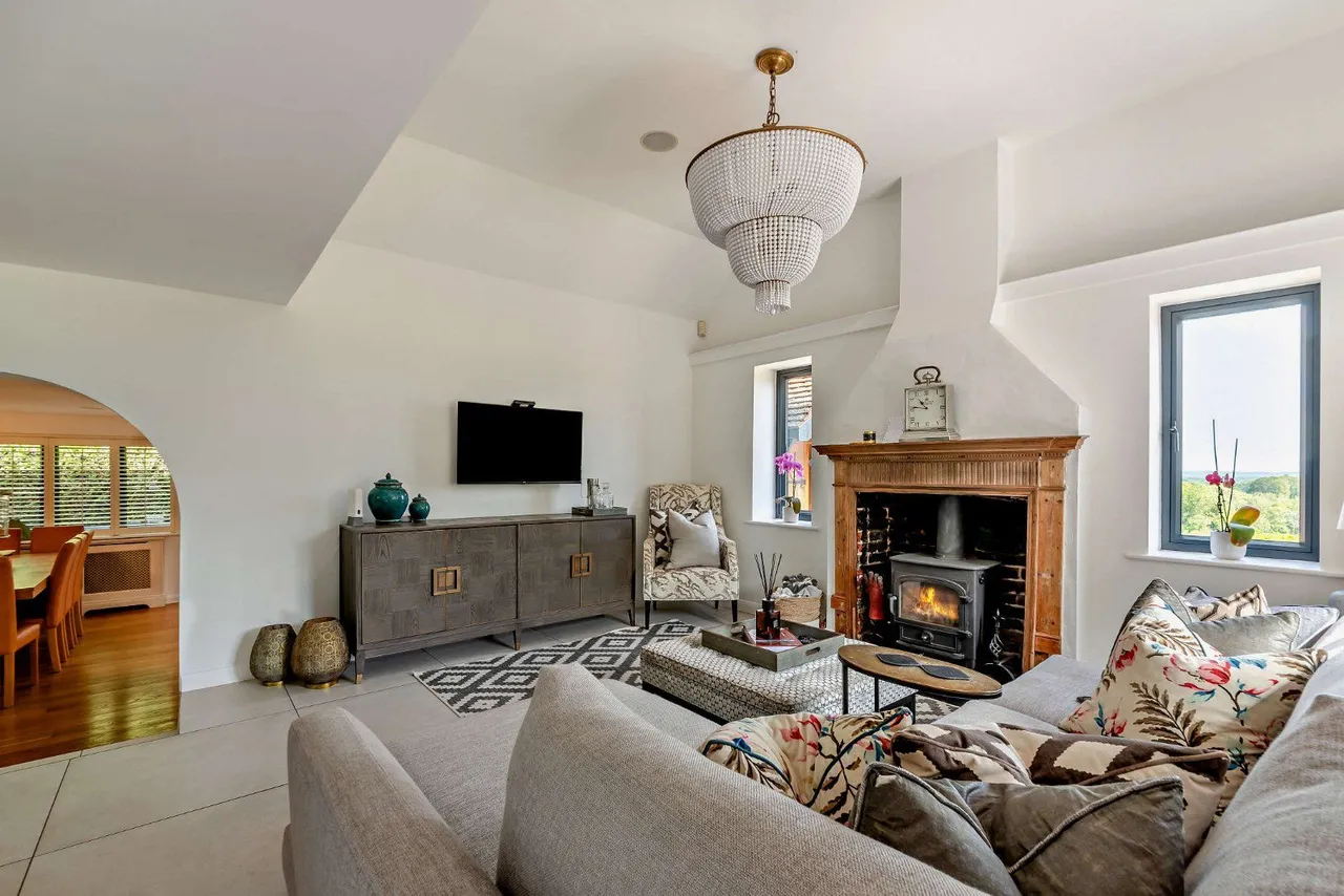 Blackmoor, Liss, Hampshire, GU33 6DD, photo 6