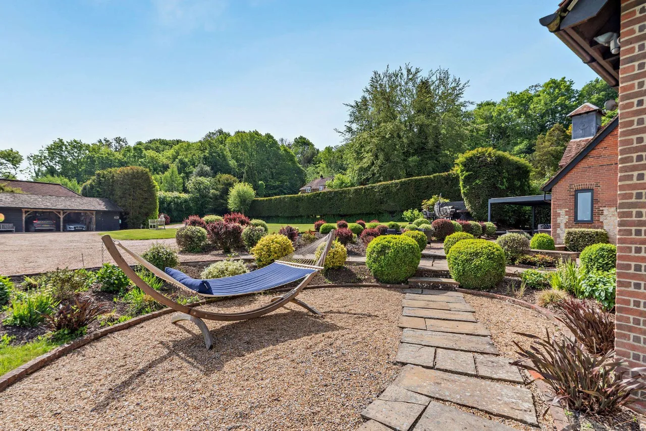 Blackmoor, Liss, Hampshire, GU33 6DD, photo 8