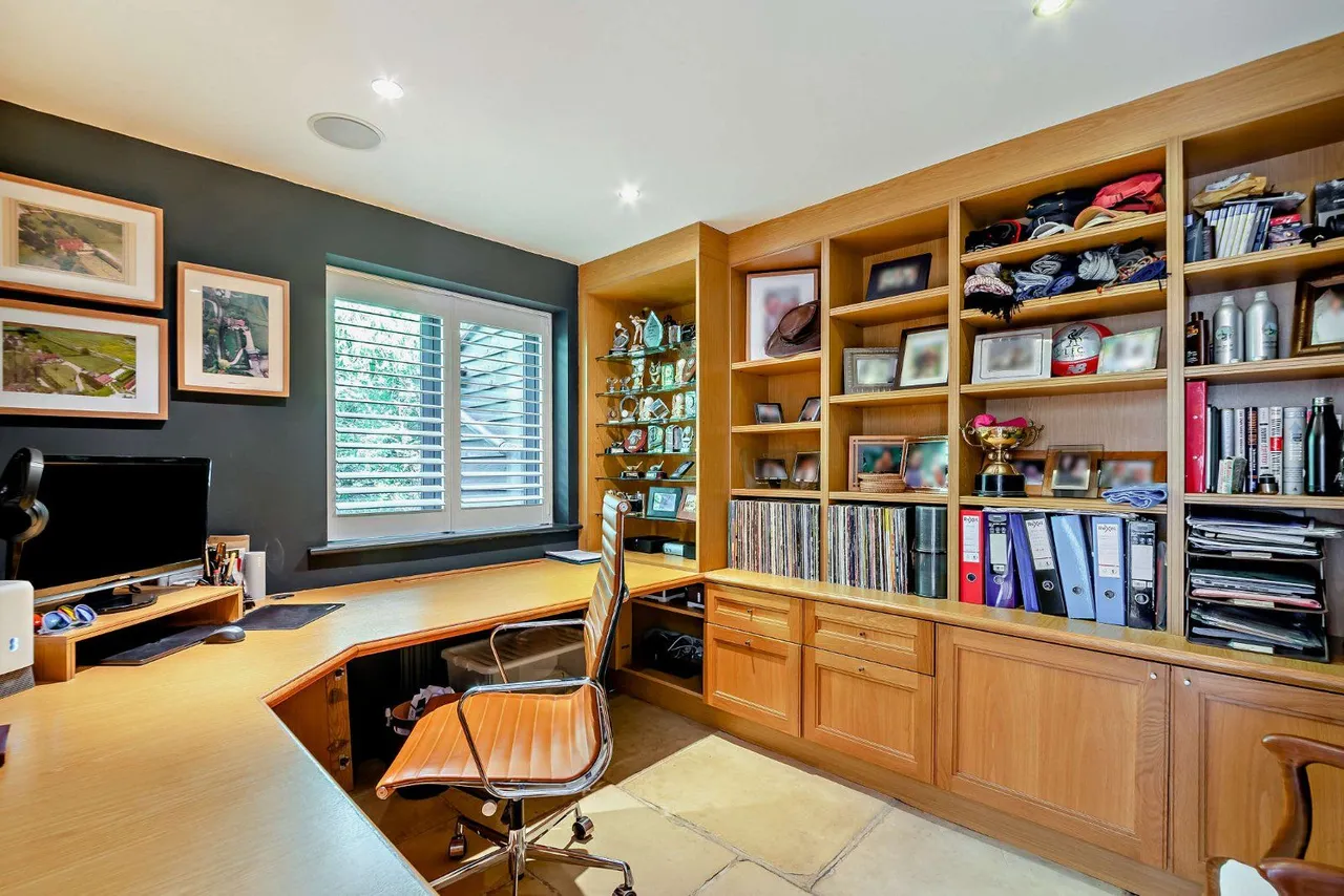 Blackmoor, Liss, Hampshire, GU33 6DD, photo 11