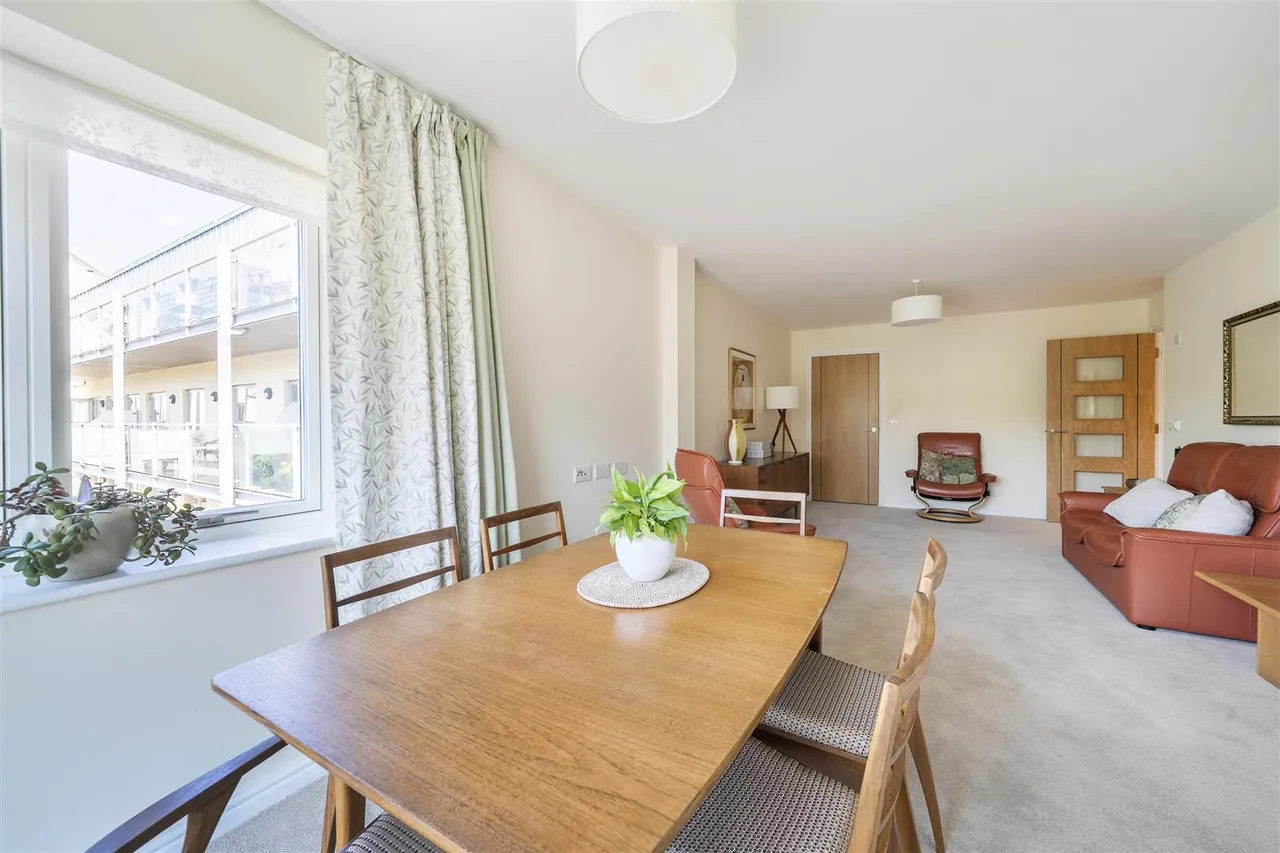 Westmead Lane, Chippenham, SN15, photo 6