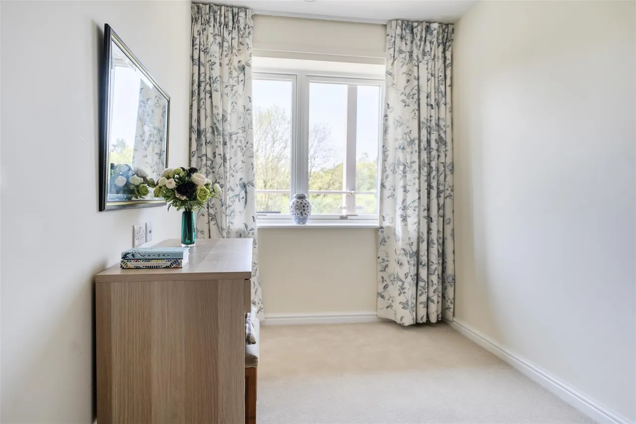 Westmead Lane, Chippenham, SN15, photo 14