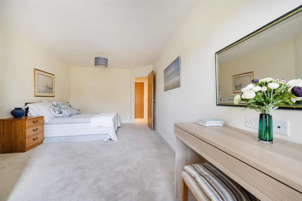 Westmead Lane, Chippenham, SN15, photo 12