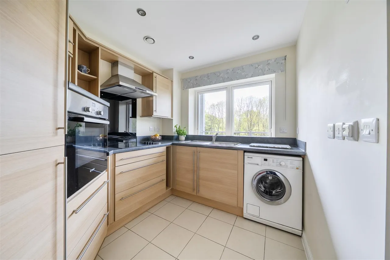 Westmead Lane, Chippenham, SN15, photo 7