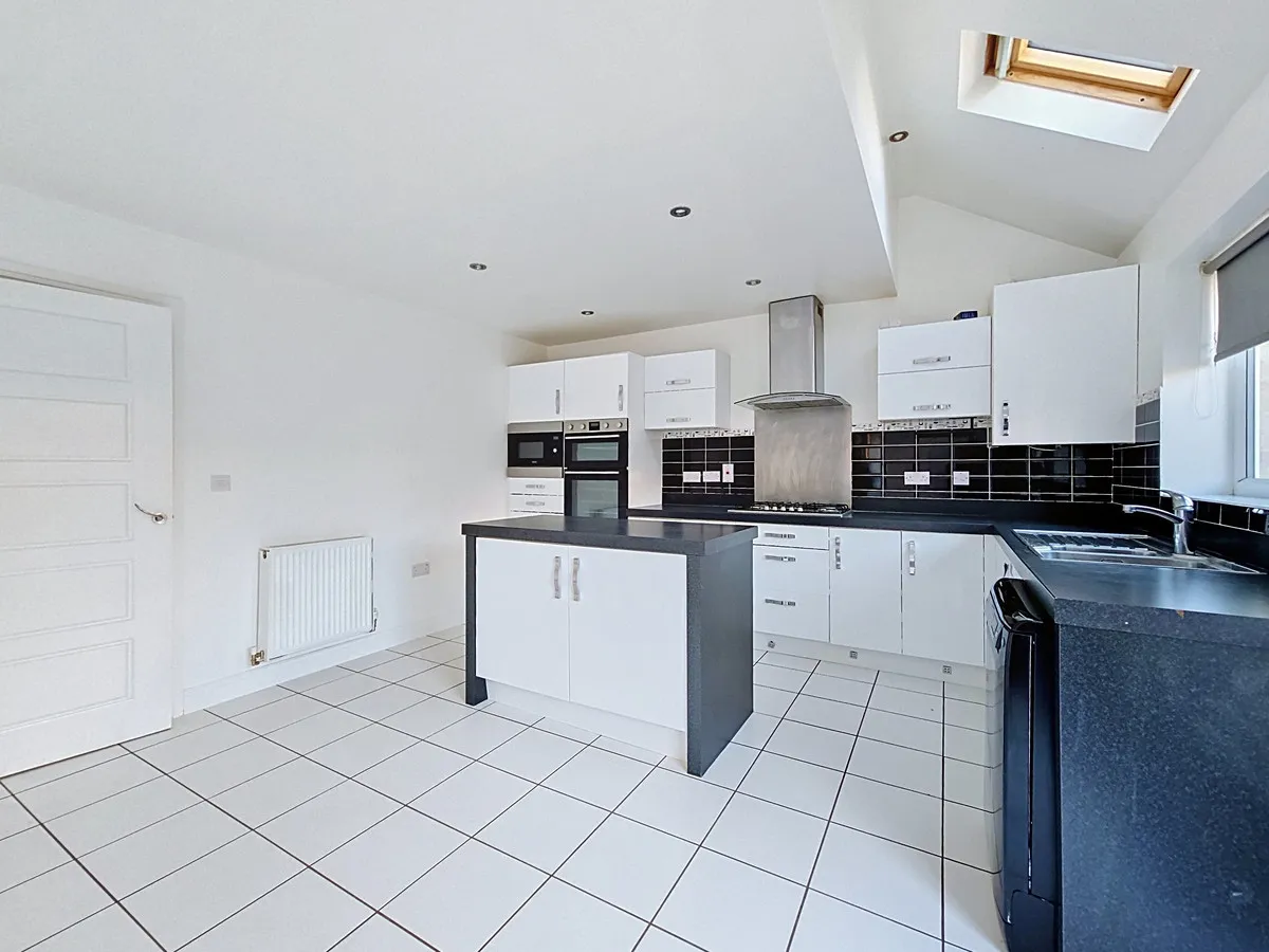 Bradfield Way, Rotherham, S60, photo 5
