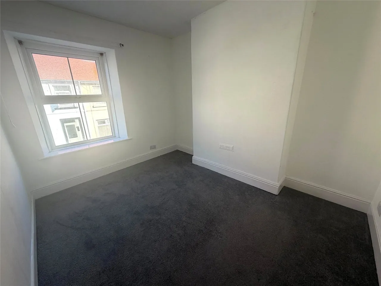St. Peters Road, Milford Haven, SA73, photo 10
