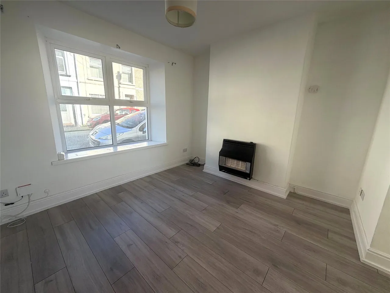 St. Peters Road, Milford Haven, SA73, photo 5