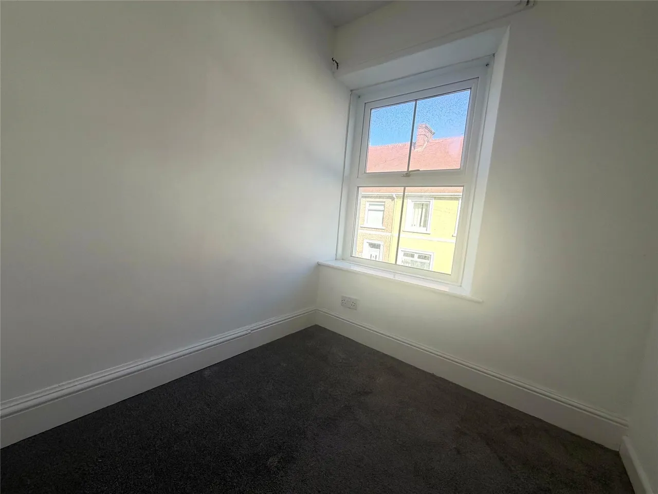 St. Peters Road, Milford Haven, SA73, photo 11