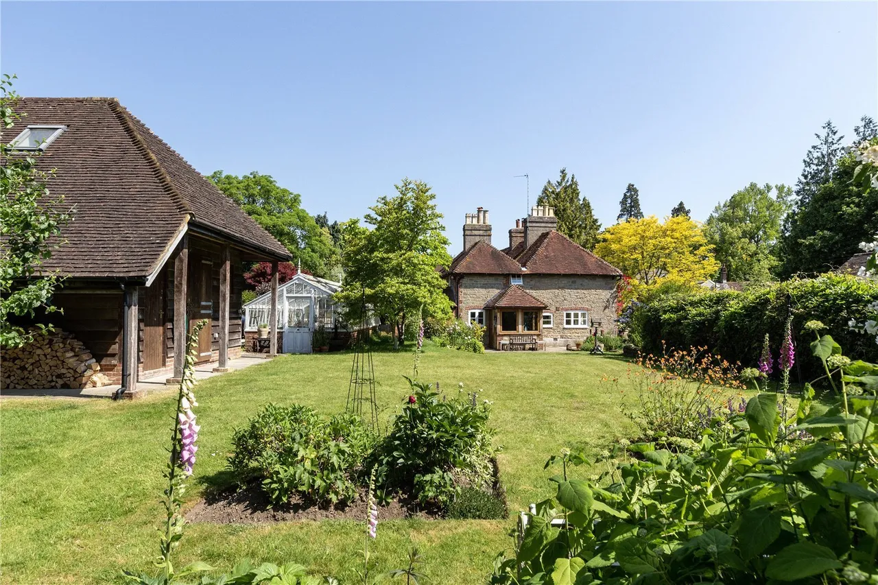 Little Bognor, Fittleworth, RH20, photo 11