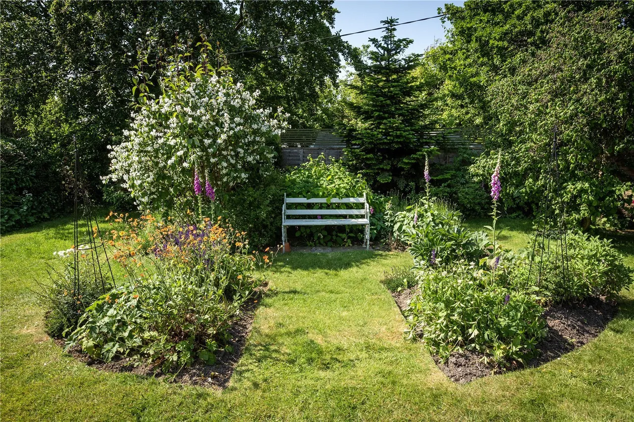 Little Bognor, Fittleworth, RH20, photo 14