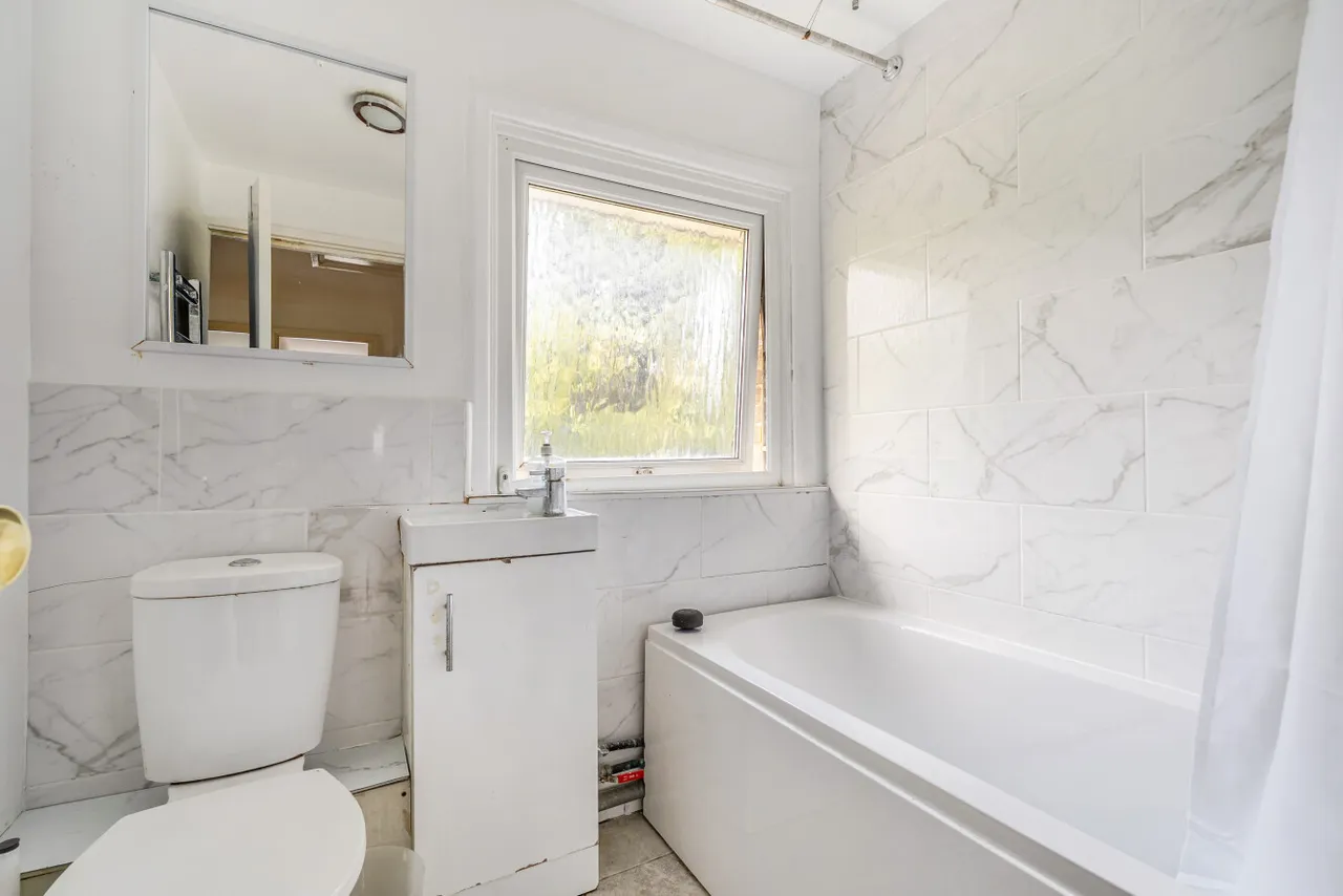 Mead Way, Hayes, Bromley, BR2, photo 9