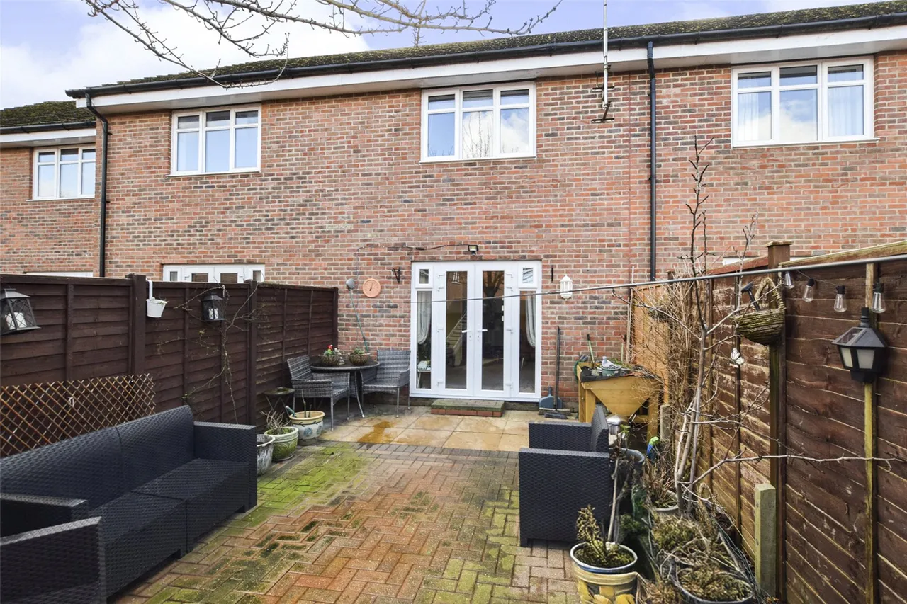 Kenley Place, Farnborough, Hampshire, GU14 6FY, photo 9