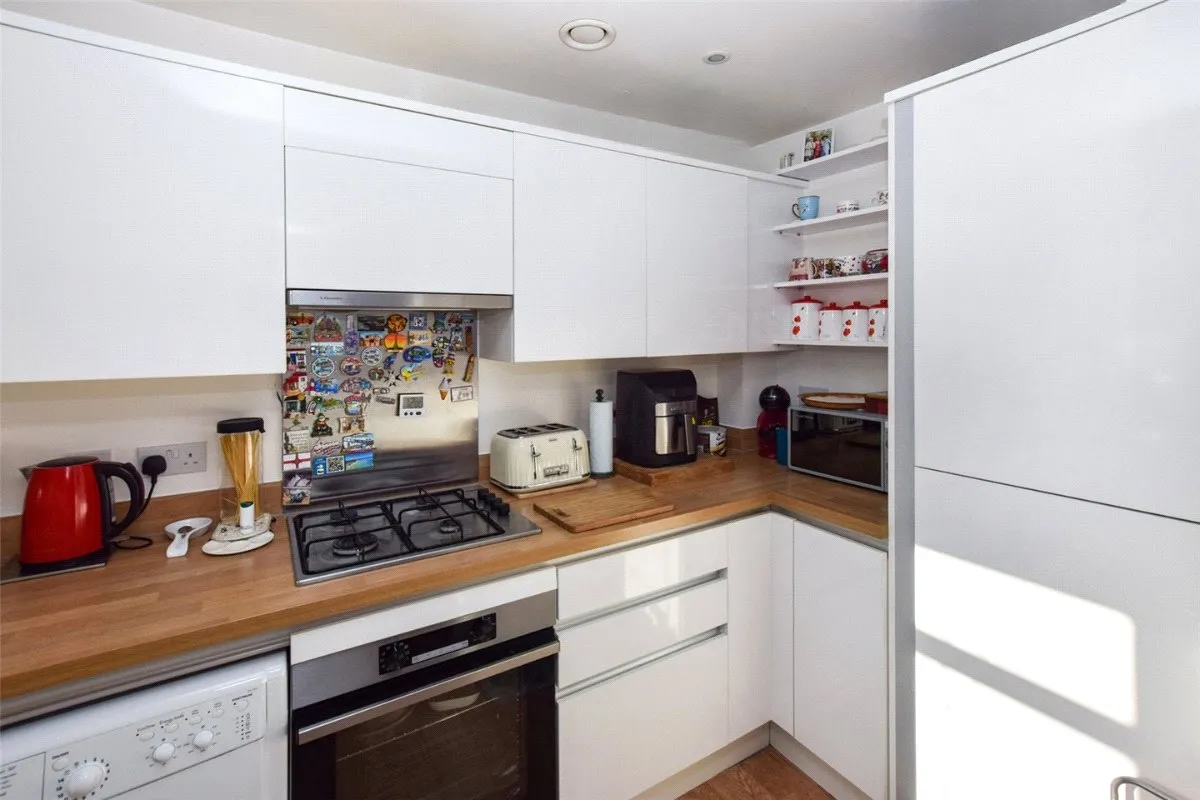 Kenley Place, Farnborough, Hampshire, GU14 6FY, photo 10