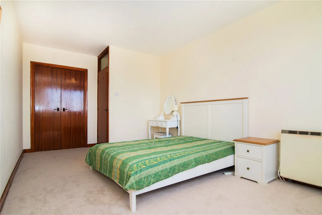 Eaton Drive, Kingston upon Thames, KT2, photo 8