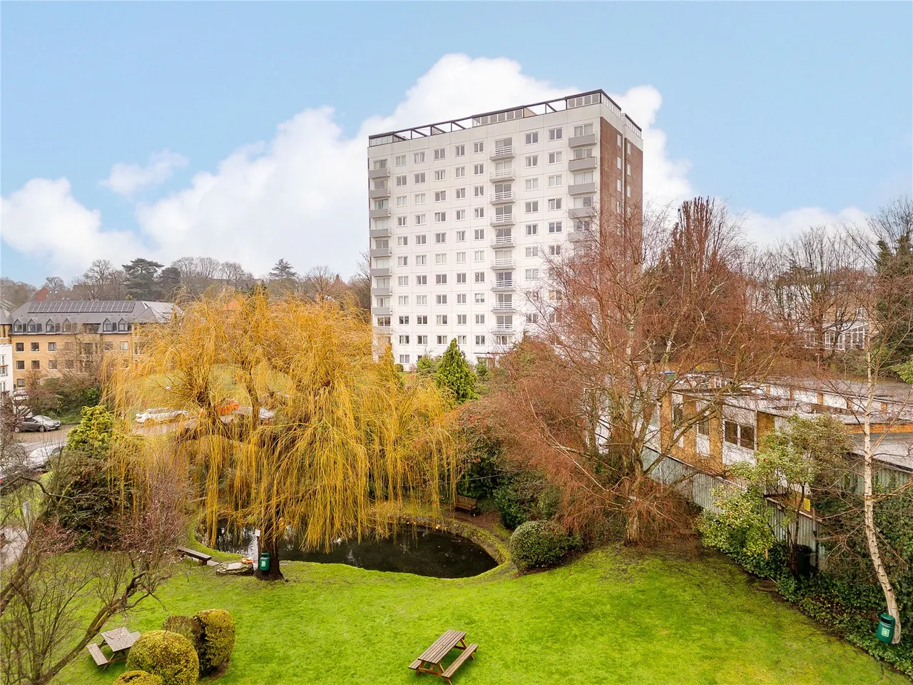 2 bed flat for sale — Eaton Drive, Kingston upon Thames, KT2