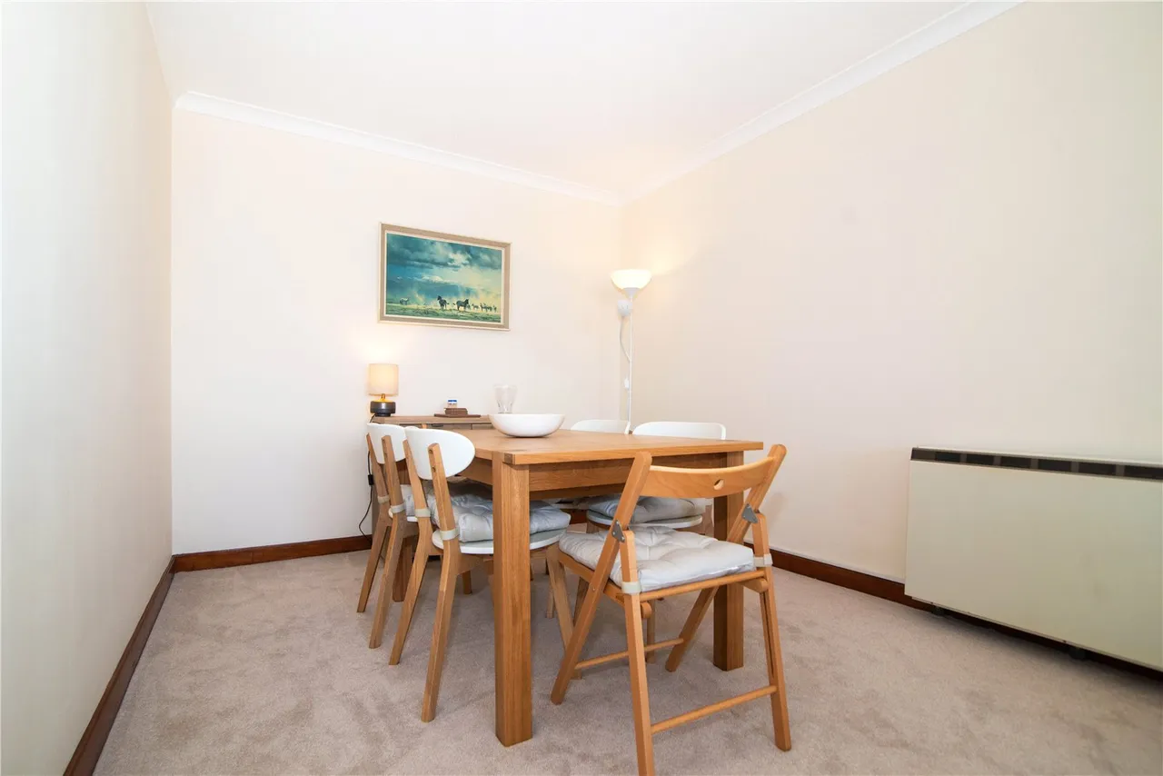 Eaton Drive, Kingston upon Thames, KT2, photo 5