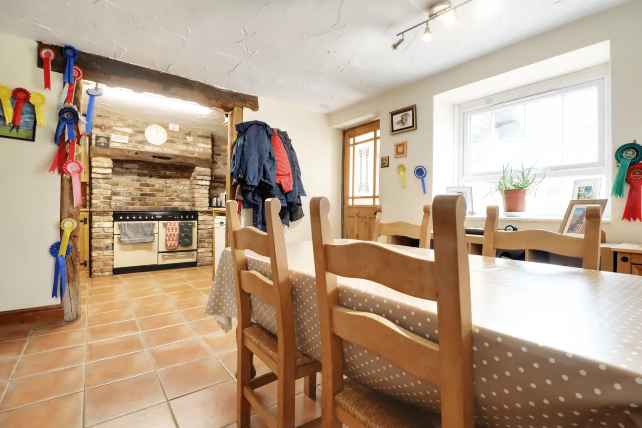 The Old Manor House, Whitton, DN15, photo 9