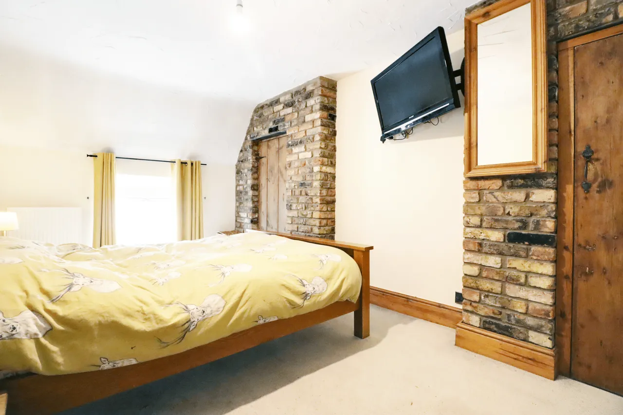 The Old Manor House, Whitton, DN15, photo 12