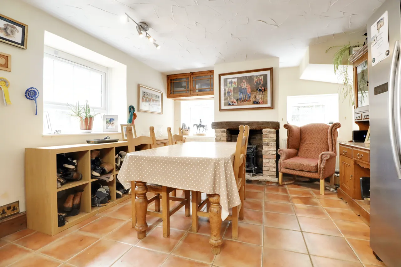 The Old Manor House, Whitton, DN15, photo 8