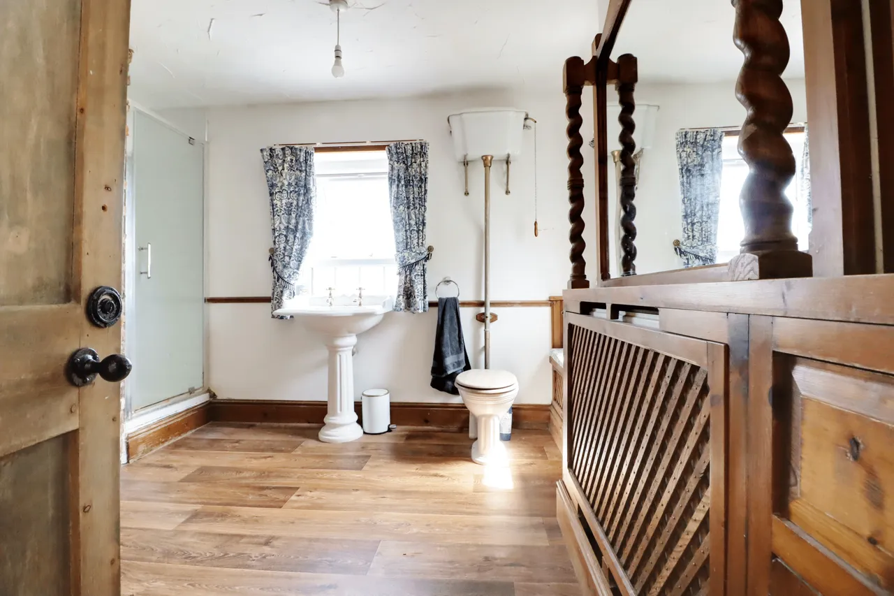 The Old Manor House, Whitton, DN15, photo 15