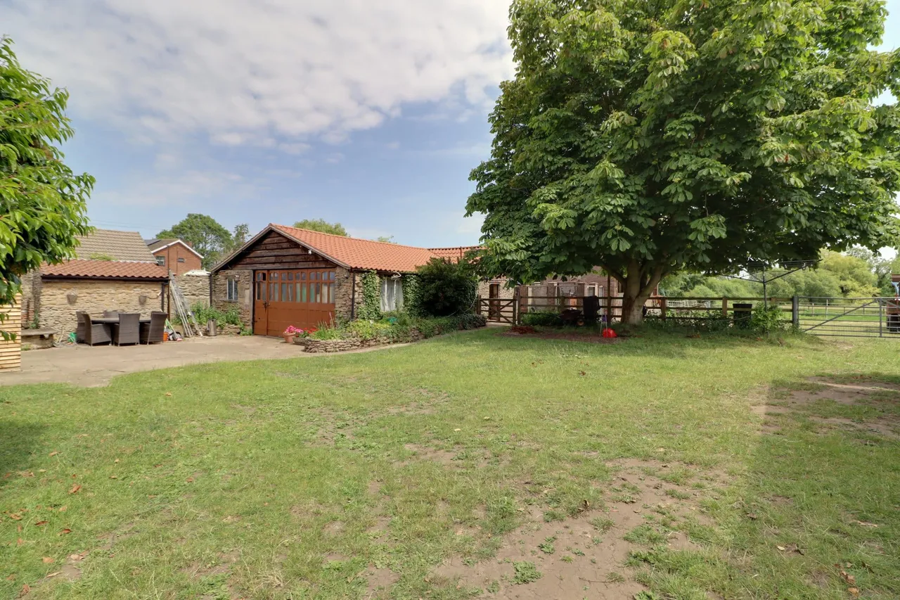 The Old Manor House, Whitton, DN15, photo 21