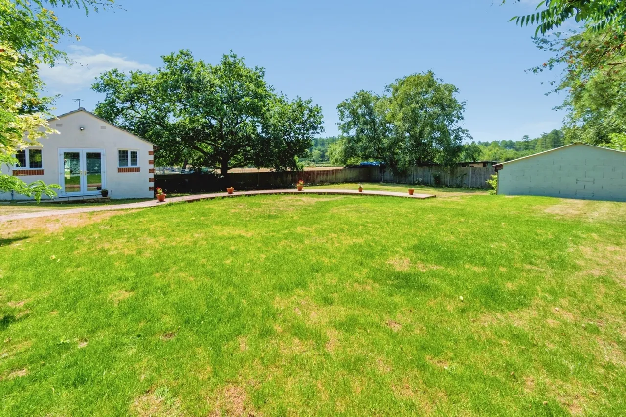 Wayside Road, St. Leonards, BH24, photo 4