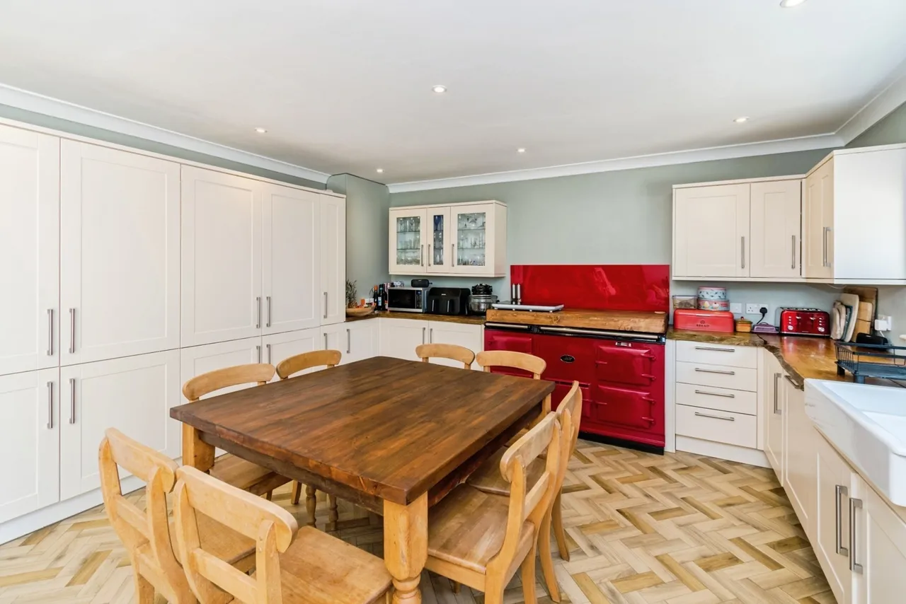 Wayside Road, St. Leonards, BH24, photo 5