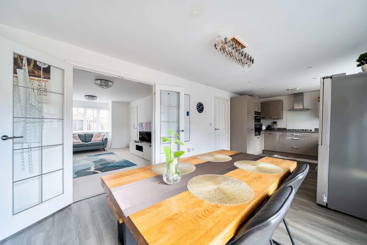 Windmill Crescent, Ashford, Kent, TN27 9DG, photo 7