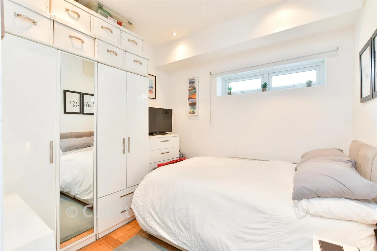 Hythe Road, Brighton, BN1, photo 5