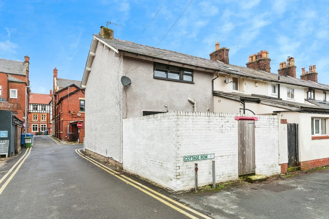South Clifton Street, Lytham St. Annes, FY8, photo 18