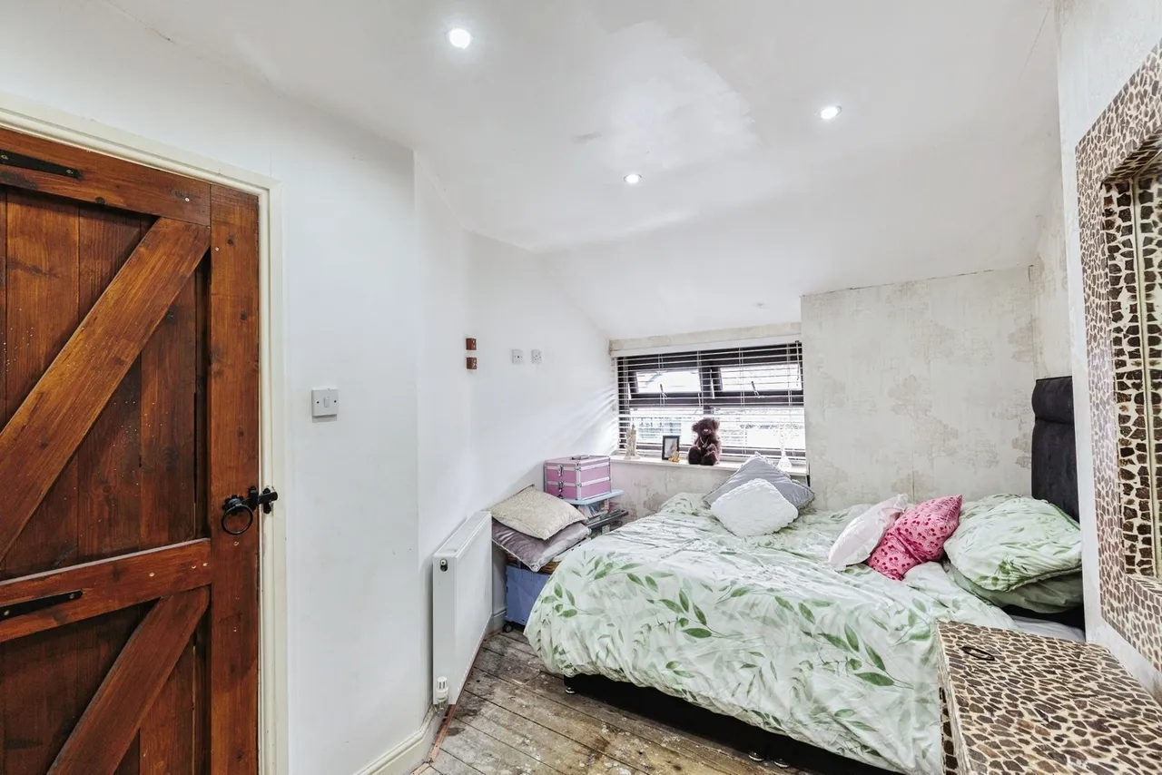 South Clifton Street, Lytham St. Annes, FY8, photo 13