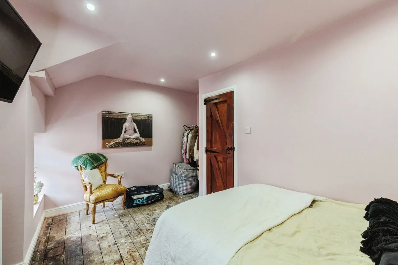 South Clifton Street, Lytham St. Annes, FY8, photo 11