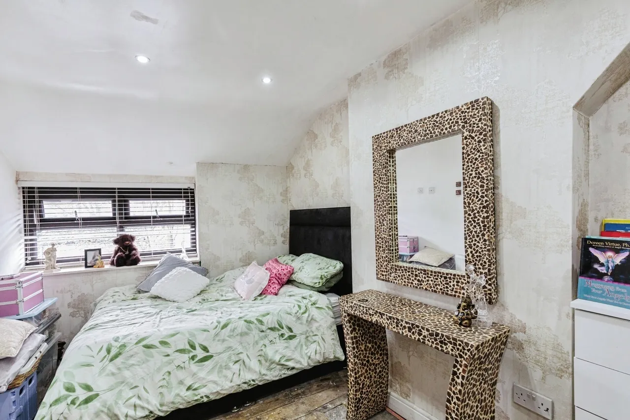 South Clifton Street, Lytham St. Annes, FY8, photo 12